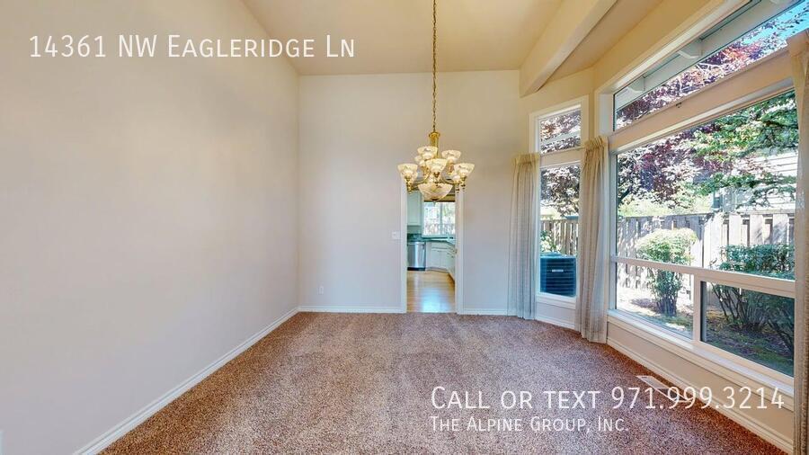 🌿 Oakridge Estates Beauty — Spacious Home + Fenced Backyard! property image