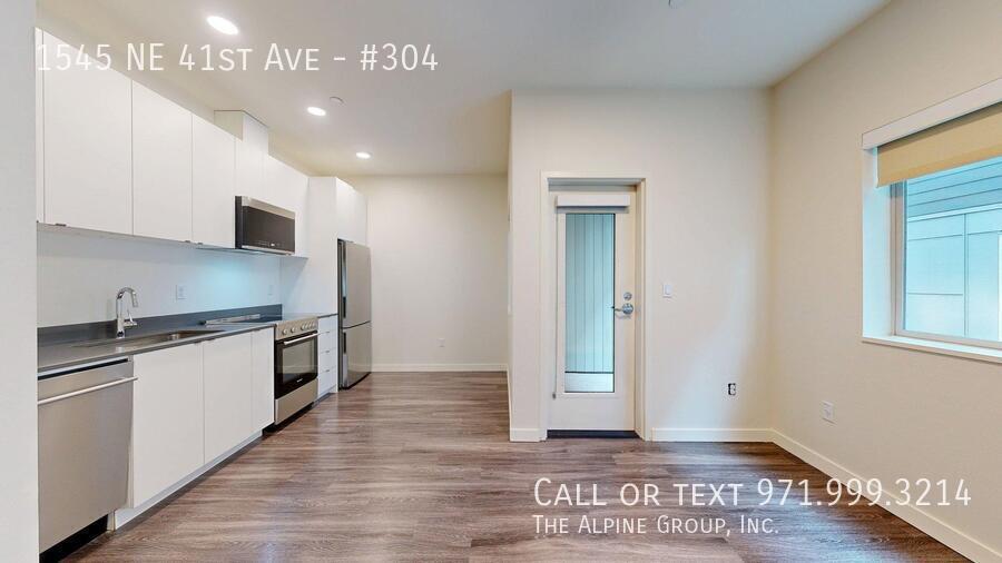 Live at 41 Central ✨ Modern Style + 18-Month Lease Available property image