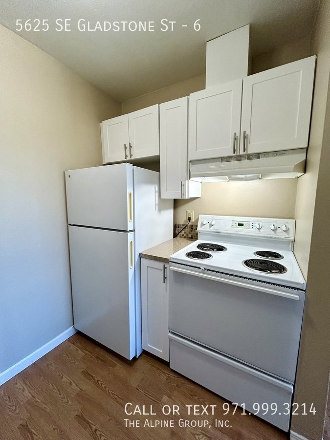 $500 Off First Month! Cozy 1BR Near SE Foster 🏡✨ property image