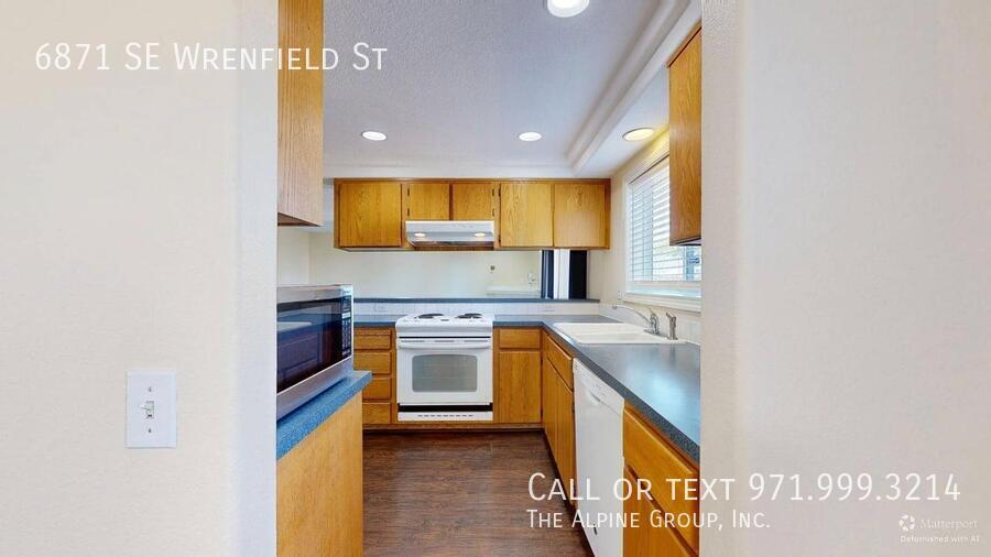 $500 Off Your First Month! Spacious 4BR with Fenced Yard 🌳🔥 property image