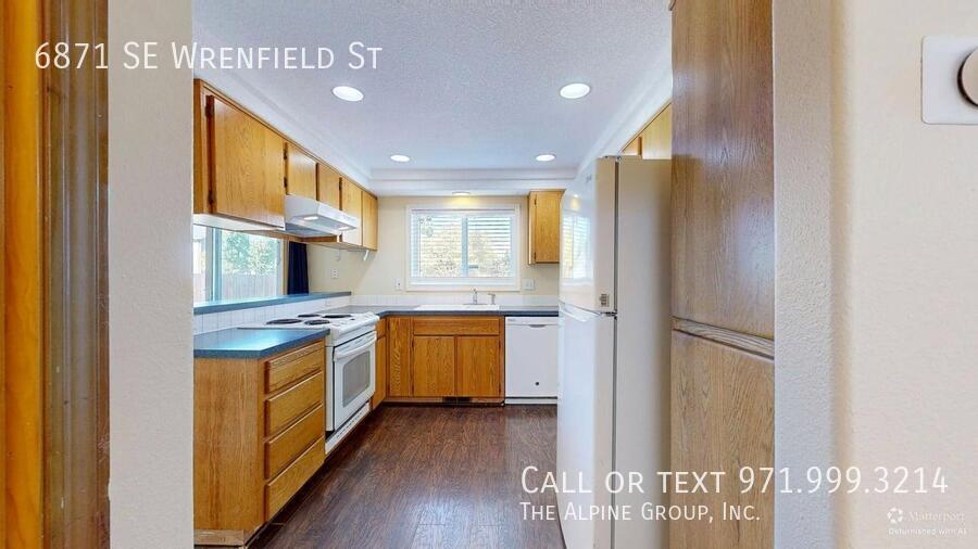 $500 Off Your First Month! Spacious 4BR with Fenced Yard 🌳🔥 property image