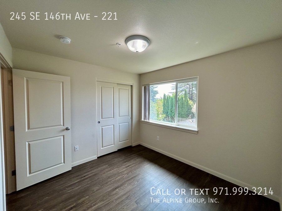 Pet friendly, Washer/Dryer Included! property image