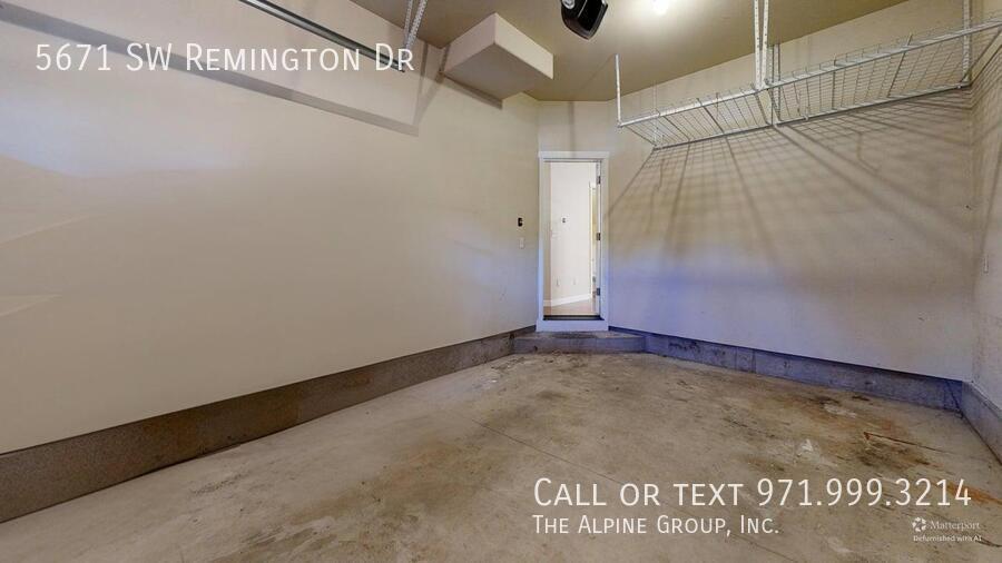 💫 Bright, Open & Move-In Ready! 🏡 property image