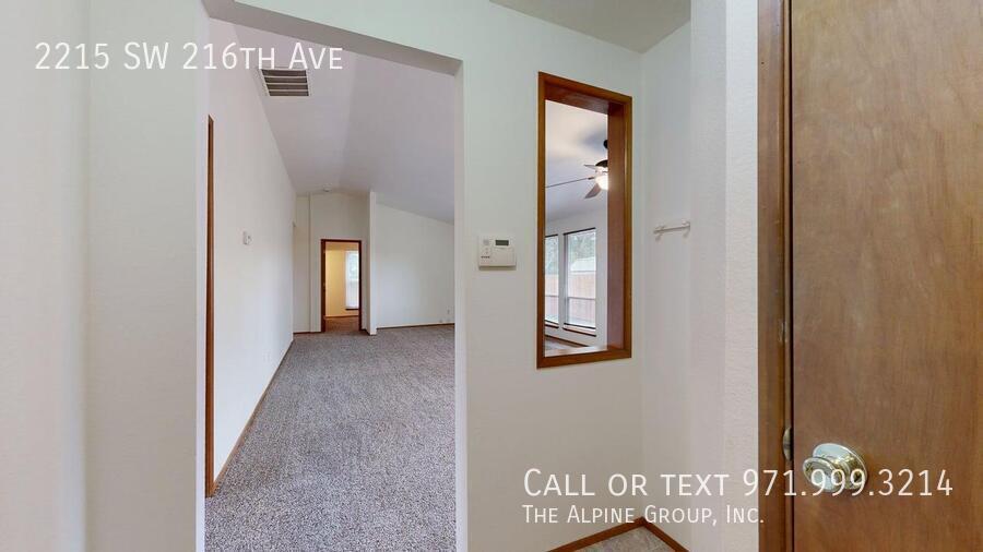 ✨HALF OFF Your First Month -- Bright Open Layout | New Carpet | Private Suite property image