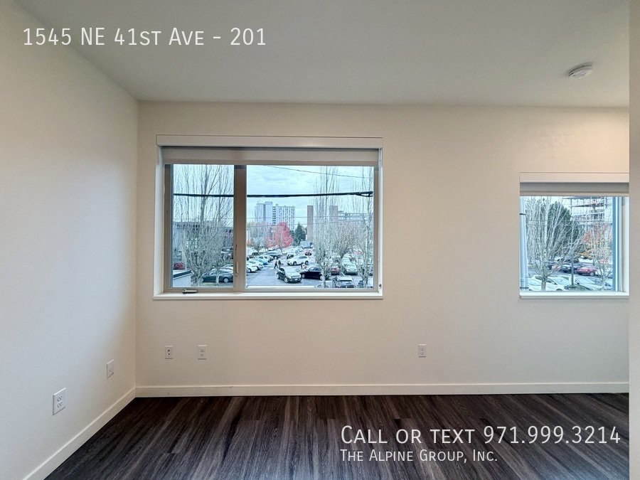 🏡 Luxury Details & Prime Location at 41 Central property image