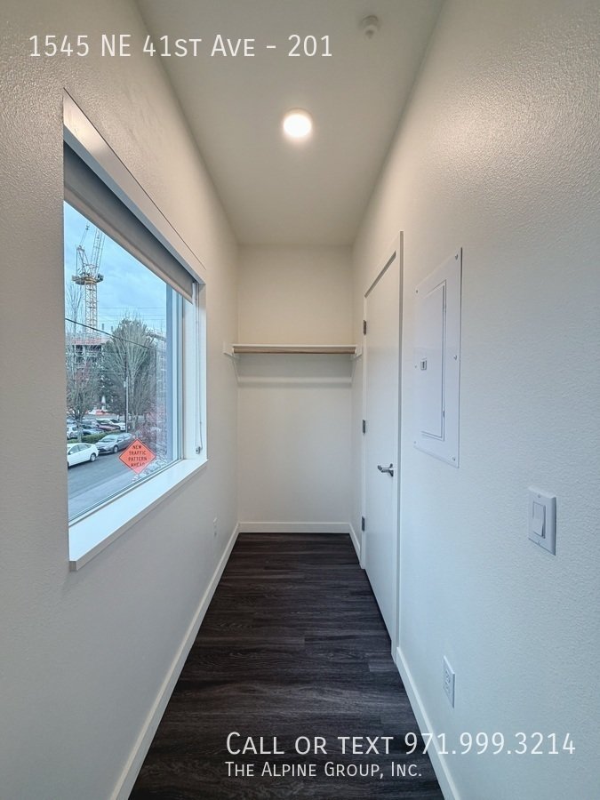 🏡 Luxury Details & Prime Location at 41 Central property image