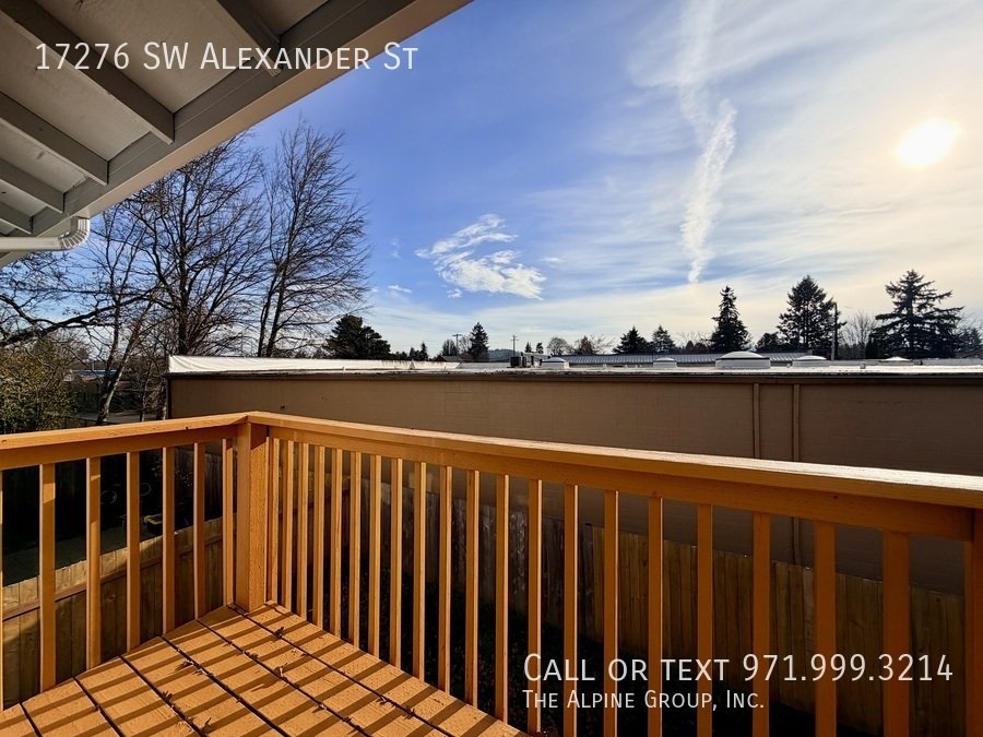 $500 Off Your Deposit! Modern 2BR in Heart of Aloha 🌼💫 property image