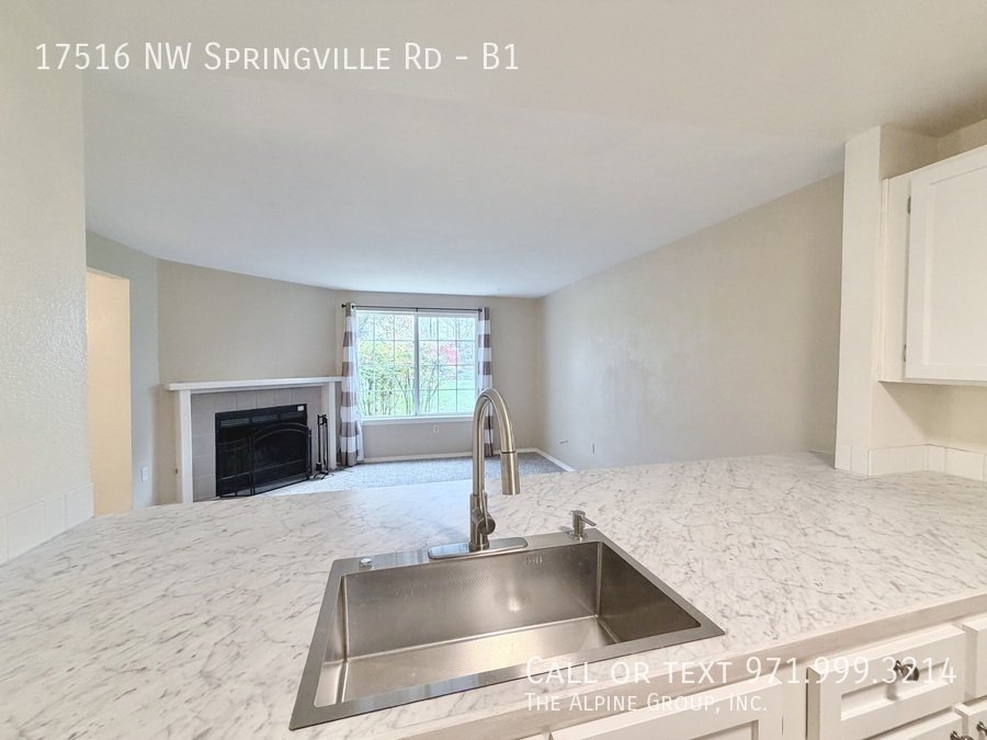 ✨ Modern 2BR at The Courtyards — Garage Included! property image