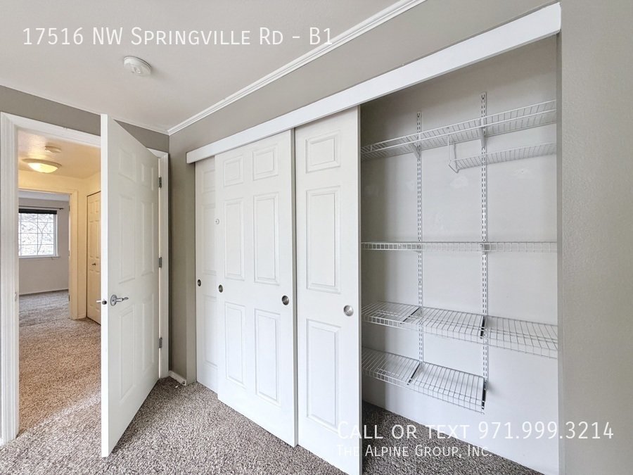 ✨ Modern 2BR at The Courtyards — Garage Included! property image