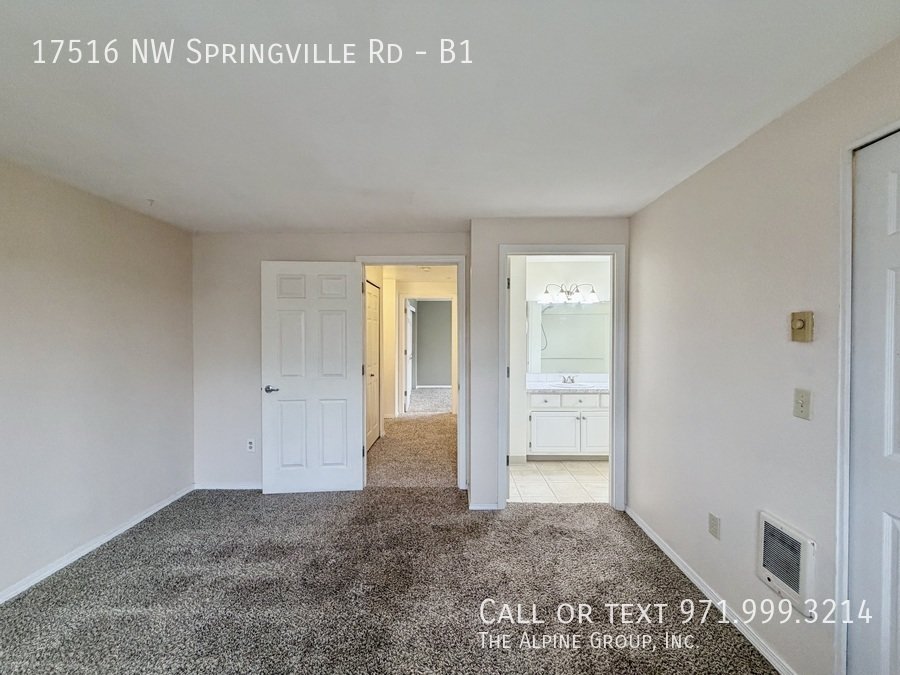 ✨ Modern 2BR at The Courtyards — Garage Included! property image