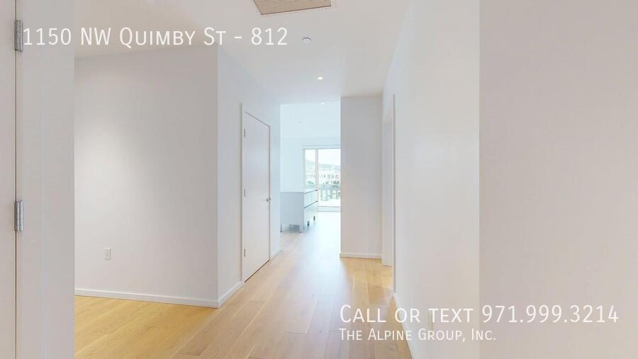 🏙️Light-Filled Condo with Views, Style & Comfort in North Pearl property image