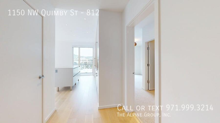 🏙️Light-Filled Condo with Views, Style & Comfort in North Pearl property image