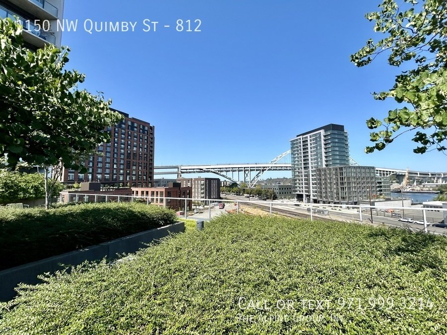 🏙️Light-Filled Condo with Views, Style & Comfort in North Pearl property image