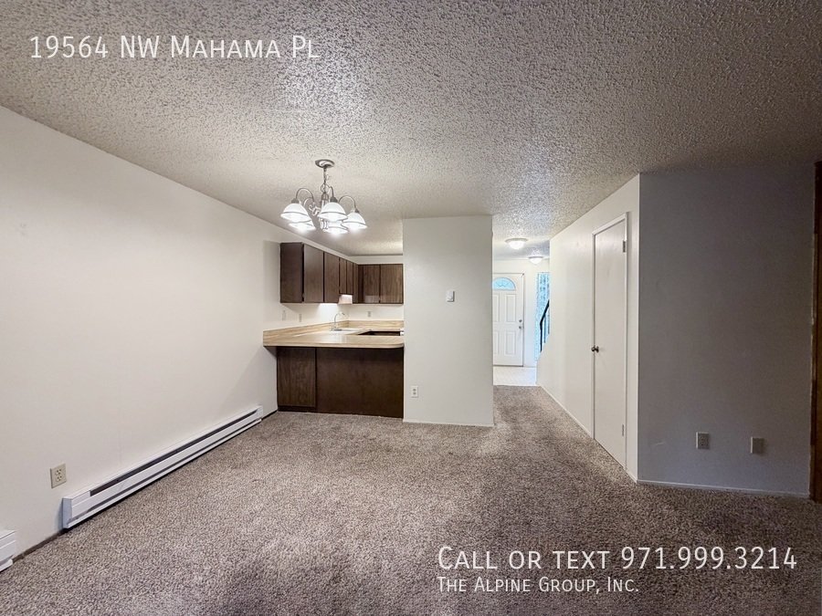 🌿 Bright Rock Creek Townhome property image