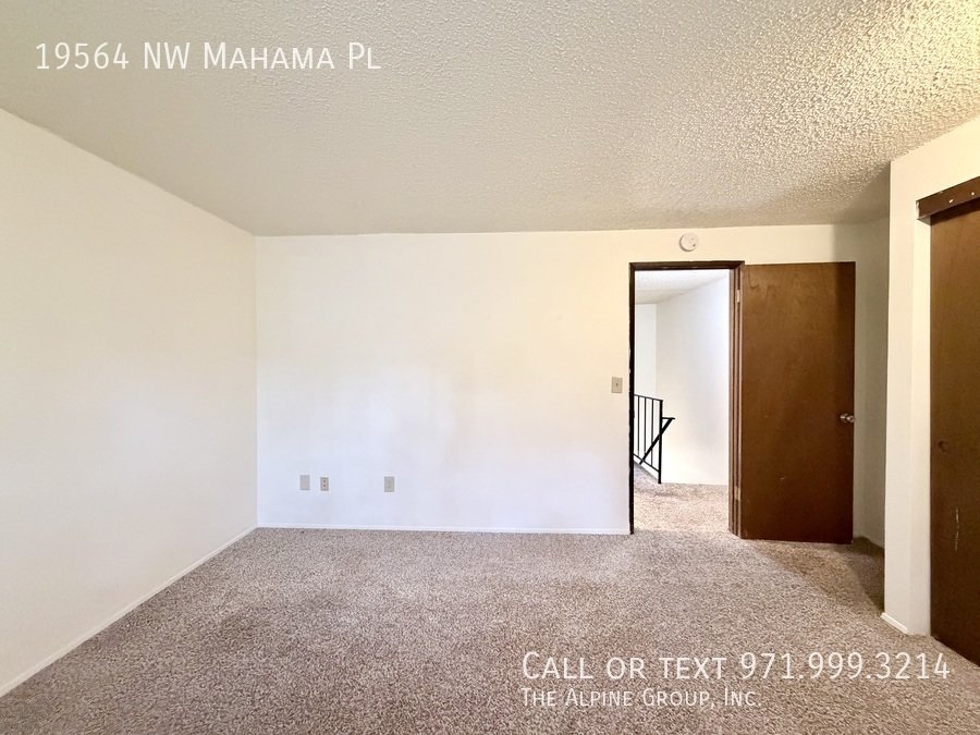 🌿 Bright Rock Creek Townhome property image