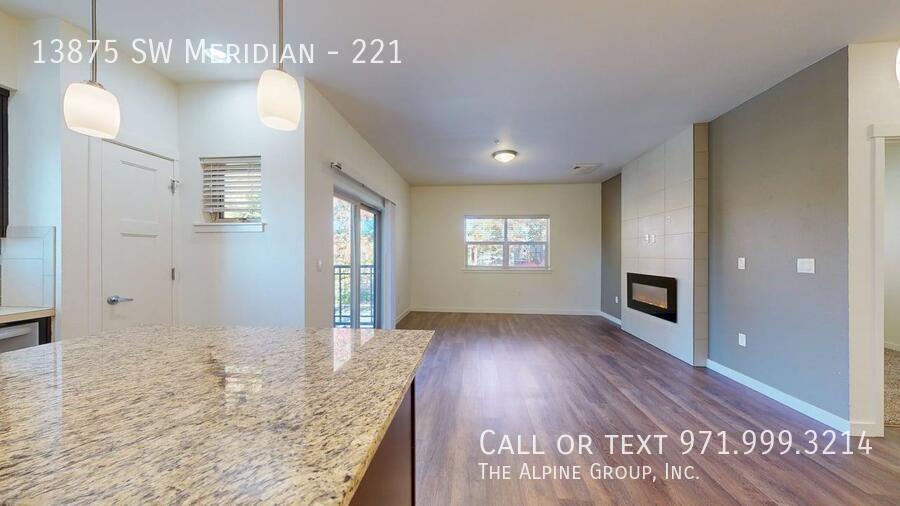 🌆Luxury Living Near Nike – A/C, Pool & More! property image