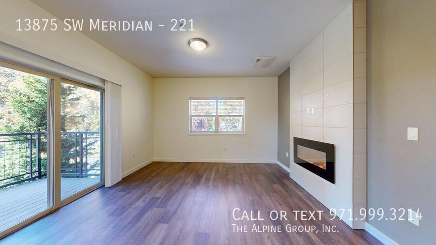 🌆Luxury Living Near Nike – A/C, Pool & More! property image