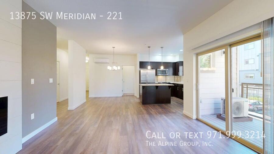 🌆Luxury Living Near Nike – A/C, Pool & More! property image