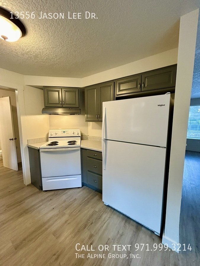 🪵 Cozy Oregon City Home with Spacious Private Deck property image