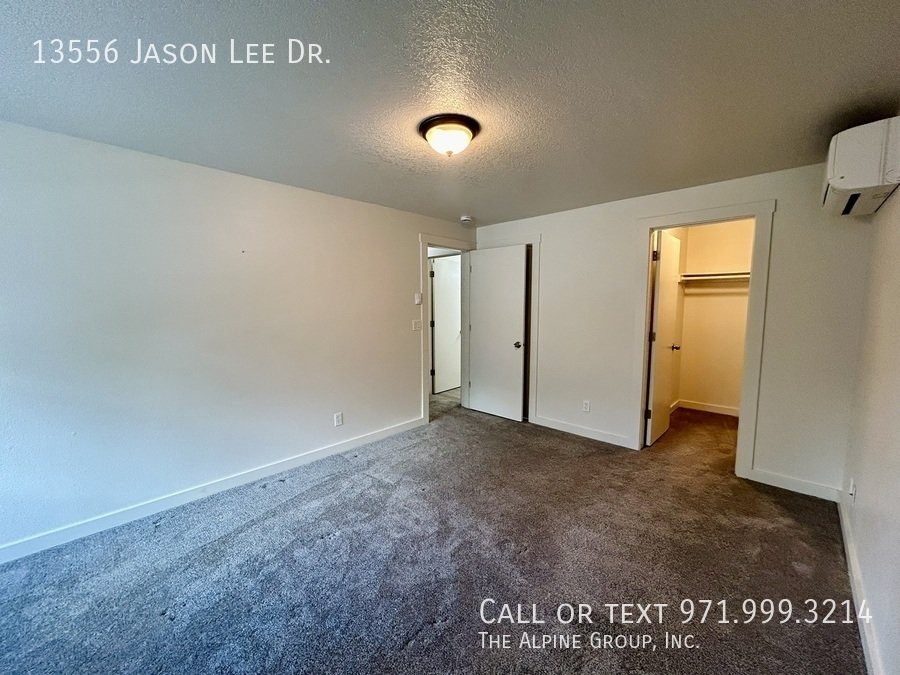 🪵 Cozy Oregon City Home with Spacious Private Deck property image