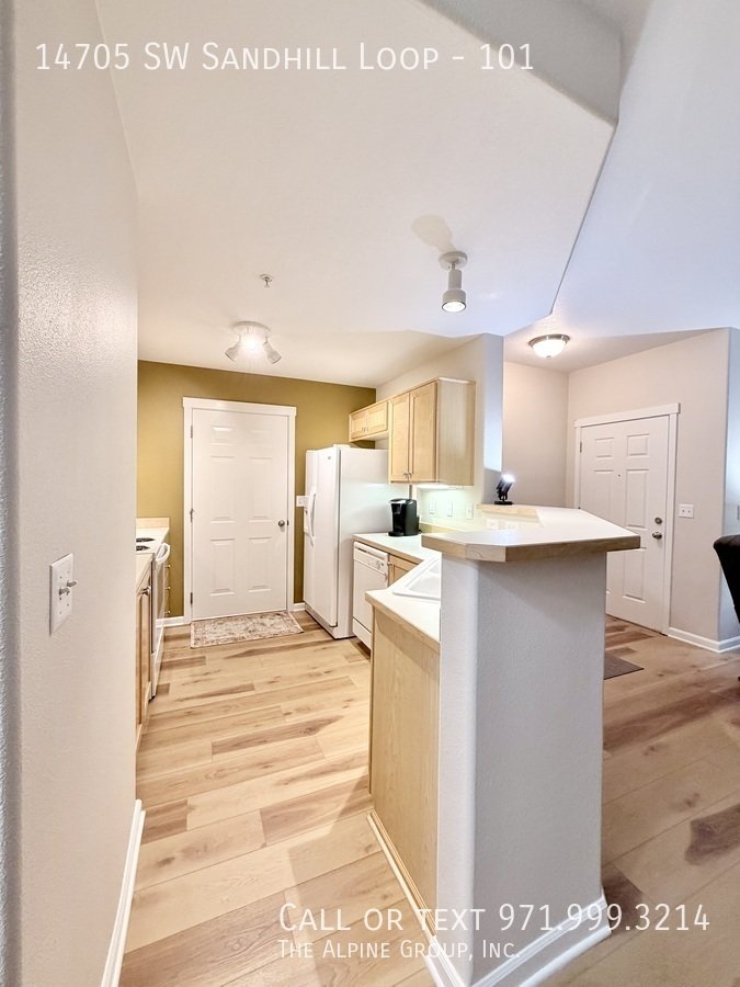 🌿 Peaceful One-Level Living in Progress Ridge! property image