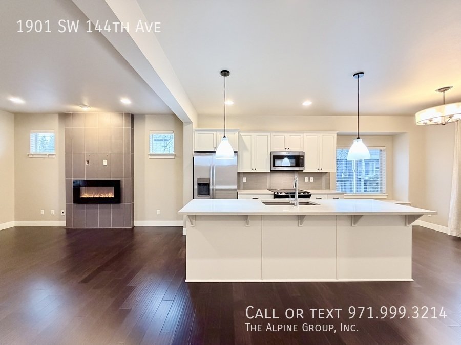 🌿 Gorgeous 4BR Home — Prime Location & 15-Month Lease! property image