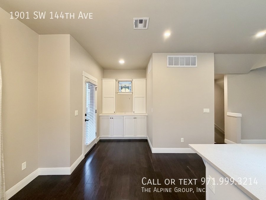 🌿 Gorgeous 4BR Home — Prime Location & 15-Month Lease! property image