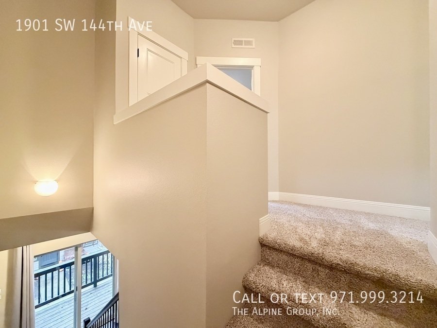 🌿 Gorgeous 4BR Home — Prime Location & 15-Month Lease! property image