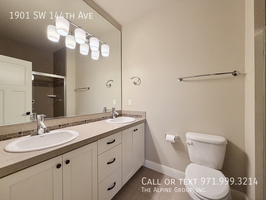 🌿 Gorgeous 4BR Home — Prime Location & 15-Month Lease! property image