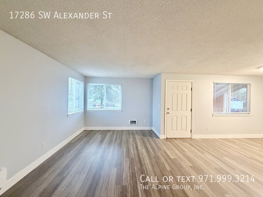 $300 OFF Deposit! On-Site Laundry + Modern 2BD 🧺 property image