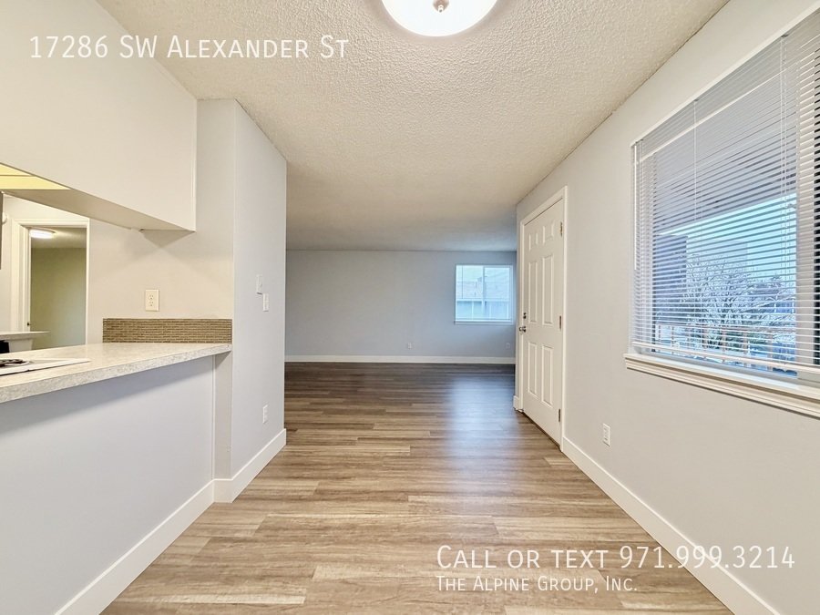 $300 OFF Deposit! On-Site Laundry + Modern 2BD 🧺 property image