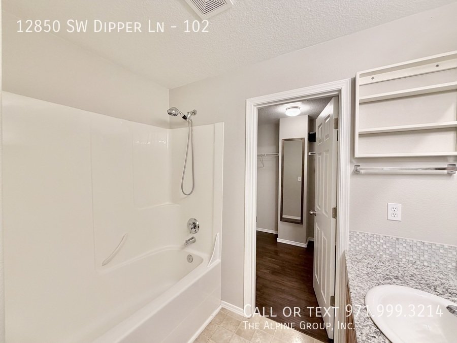 Beautiful Townhome | $500 First Month Incentive 🌟 property image