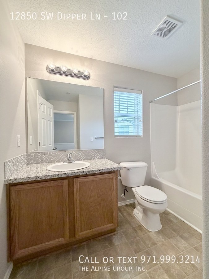 Beautiful Townhome | $500 First Month Incentive 🌟 property image