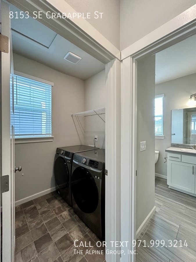 ✨ 15-Month Lease + $500 Off First Month - Modern Three-Bedroom Retreat With Smart Features property image