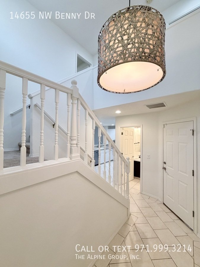 🛋️ Charming Kaiser Woods Home w/ Granite Kitchen – 15-Month Lease property image