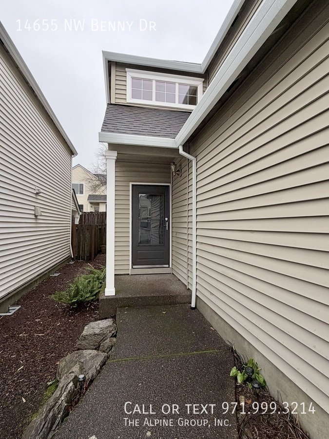 🛋️ Charming Kaiser Woods Home w/ Granite Kitchen – 15-Month Lease property image