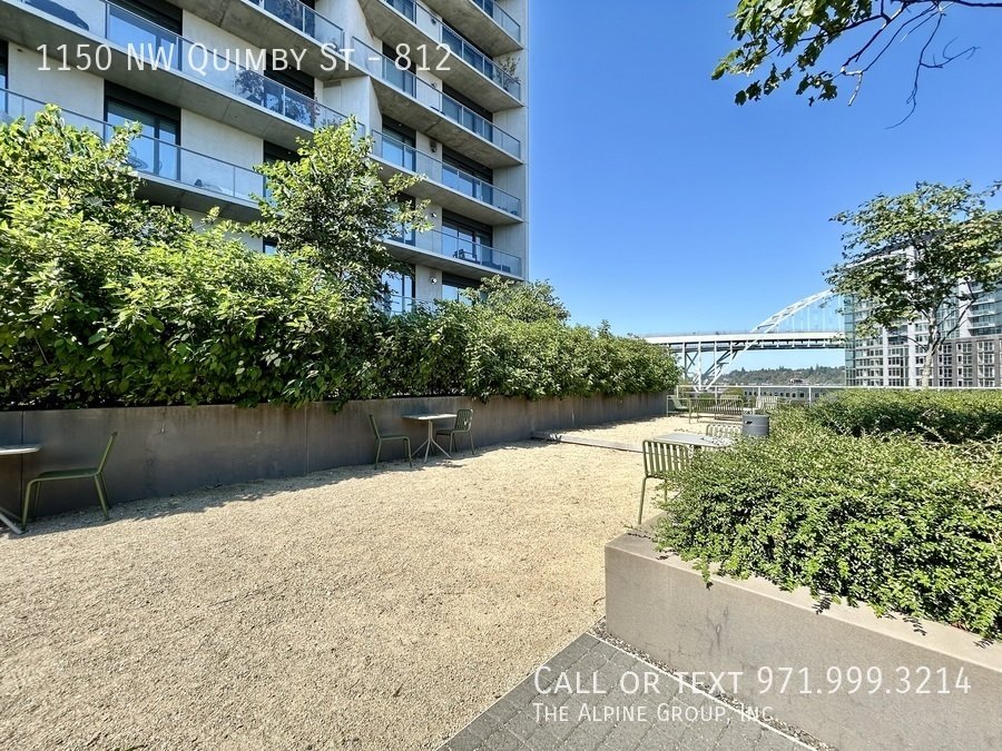 🎉 FIRST Month FREE – Apply by 12/31 🏙️Light-Filled Condo with Views, Style & Comfort in North Pearl property image