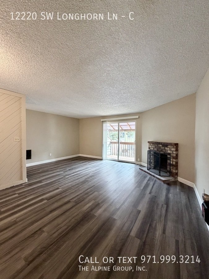 🎉 FIRST Month FREE – Apply by 12/31! 🪴 Stylish 2BR Retreat – Covered Deck & Private Oasis property image