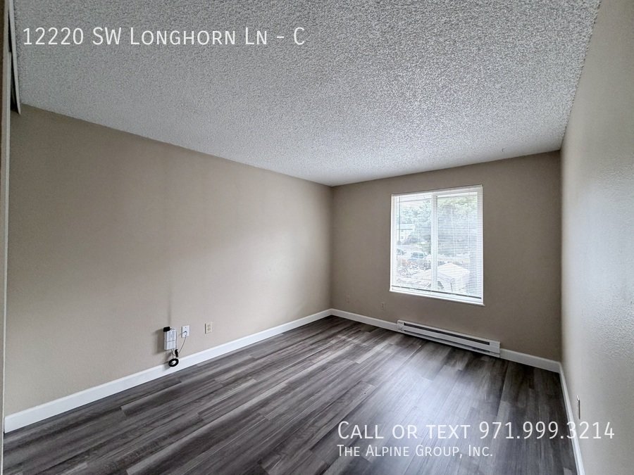 🎉 FIRST Month FREE – Apply by 12/31! 🪴 Stylish 2BR Retreat – Covered Deck & Private Oasis property image