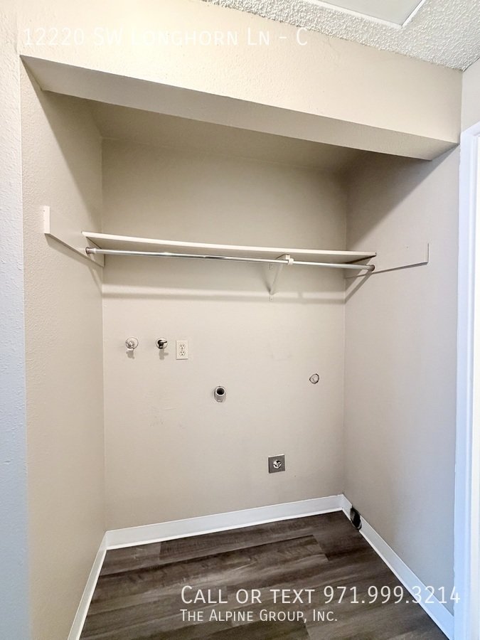 🎉 FIRST Month FREE – Apply by 12/31! 🪴 Stylish 2BR Retreat – Covered Deck & Private Oasis property image