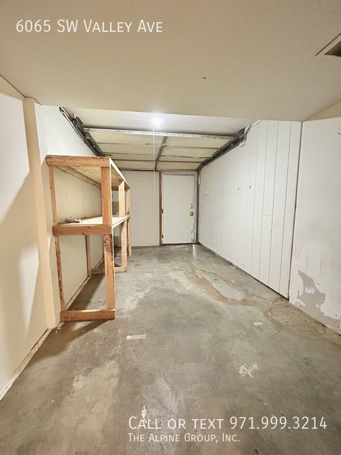 Charming 2-Bedroom Townhome off Allen 🏡 property image