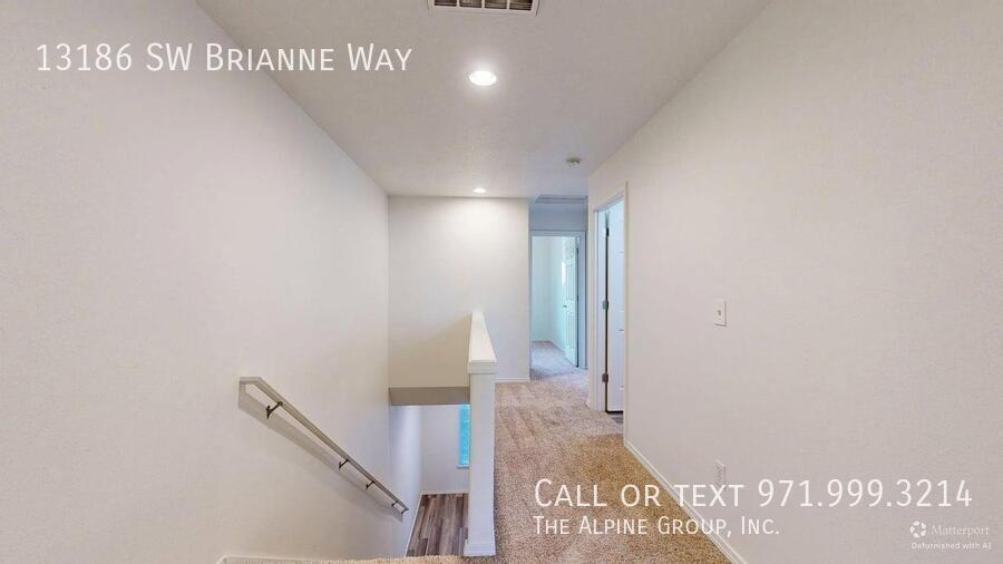 🏠HALF OFF Your FIRST MONTH- Apply By 12/31! Cozy 3-Bed with Open Floor Plan & Fenced Yard property image