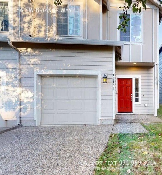 🏠HALF OFF Your FIRST MONTH- Apply By 12/31! Cozy 3-Bed with Open Floor Plan & Fenced Yard property image