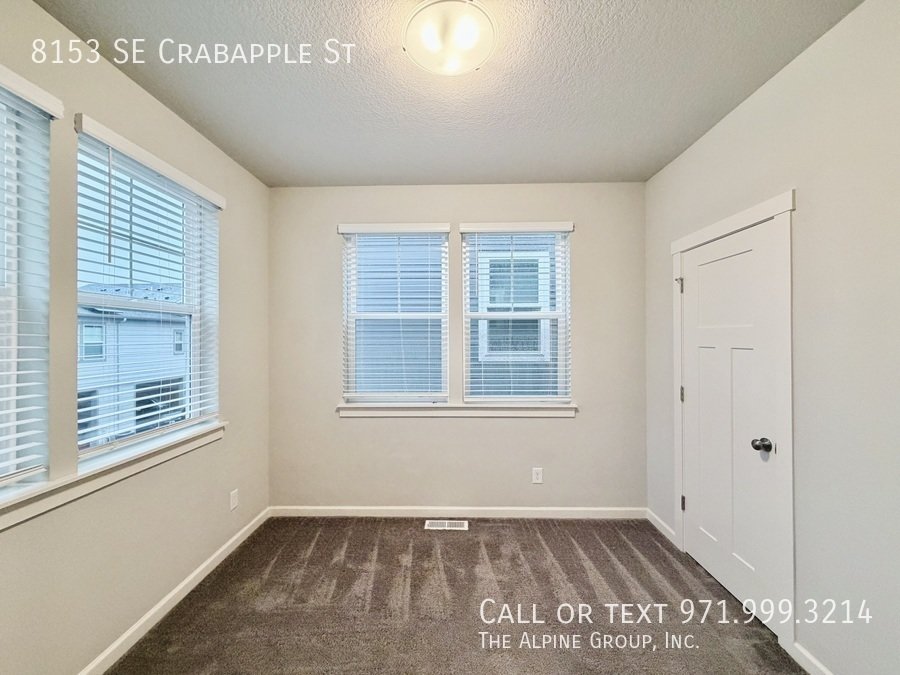 ✨ 15-Month Lease + $500 Off First Month - Modern Three-Bedroom Retreat With Smart Features property image