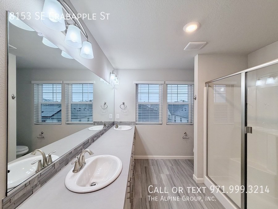 ✨ 15-Month Lease + $500 Off First Month - Modern Three-Bedroom Retreat With Smart Features property image