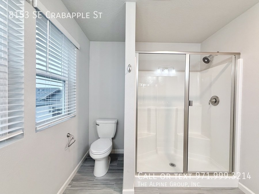 ✨ 15-Month Lease + $500 Off First Month - Modern Three-Bedroom Retreat With Smart Features property image