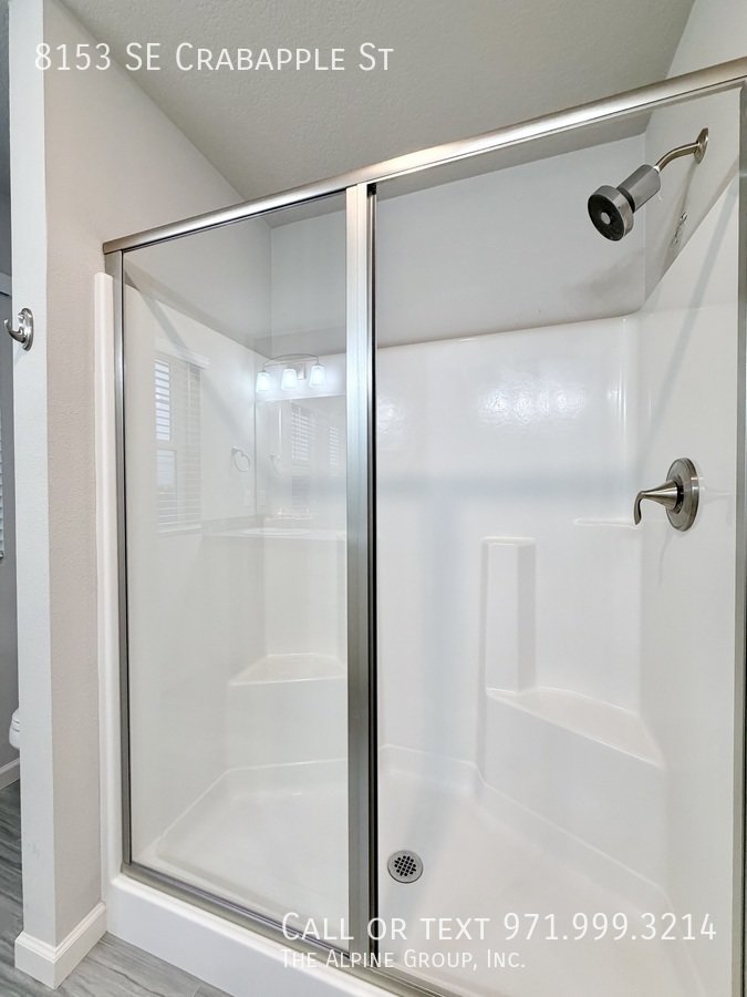 ✨ 15-Month Lease + $500 Off First Month - Modern Three-Bedroom Retreat With Smart Features property image