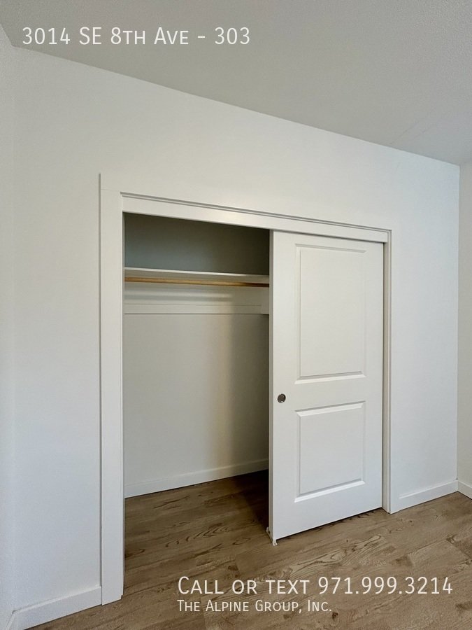 🏙️FREE FIRST MONTH! Sleek 2022-Built Apartment with In-Unit Laundry! property image