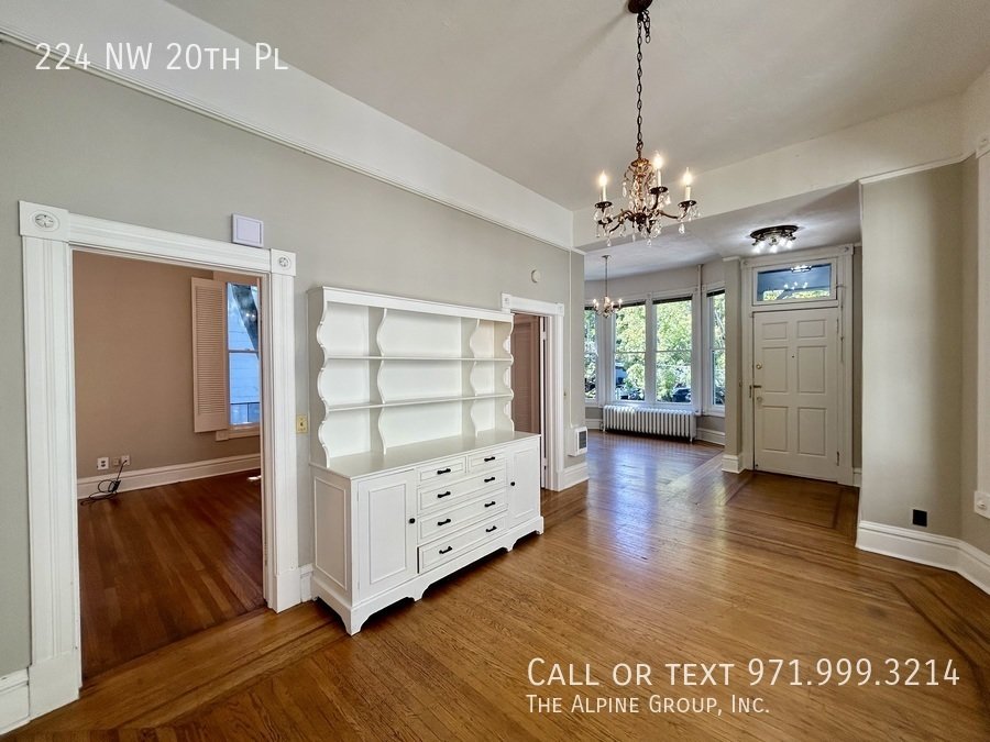 🌿 Timeless Portland Victorian in Prime Location property image
