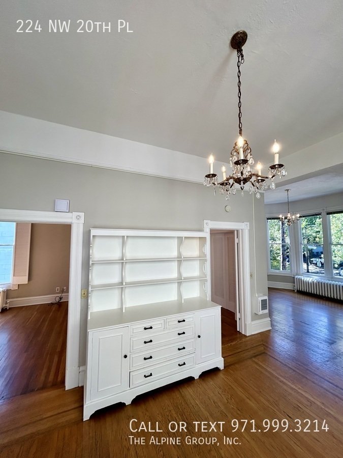 🌿 Timeless Portland Victorian in Prime Location property image